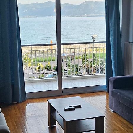 Nafpaktos Beach House Sea View Apartment First Floor Bagian luar foto