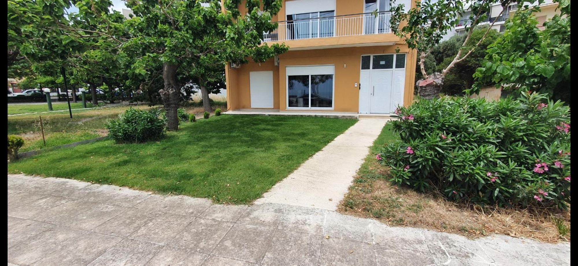 Nafpaktos Beach House Sea View Apartment First Floor Bagian luar foto