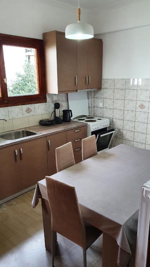 Nafpaktos Beach House Sea View Apartment First Floor Bagian luar foto